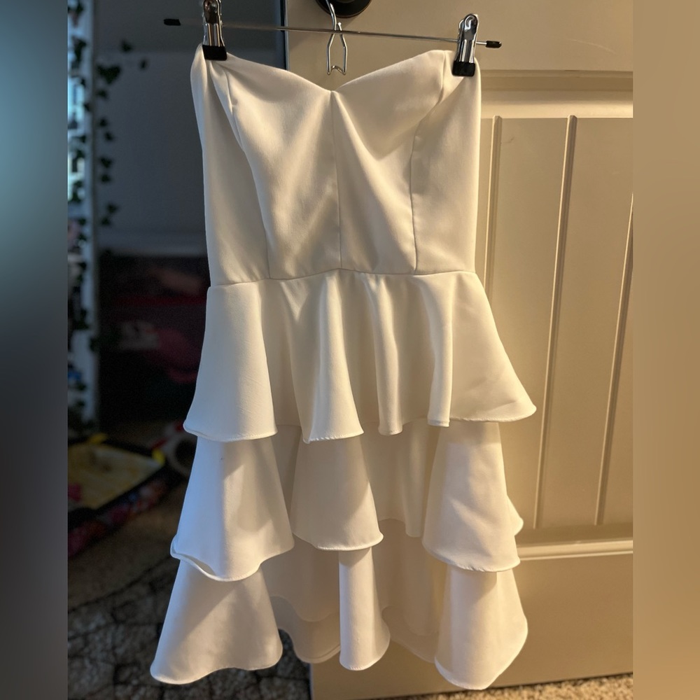white strapless dress size m